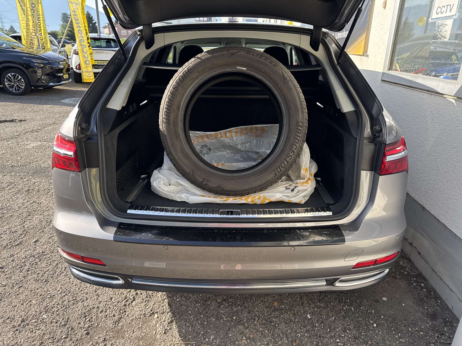AUDI A6 Avant 40 TDi Sport 204PS S-Tronic Automat-image-8