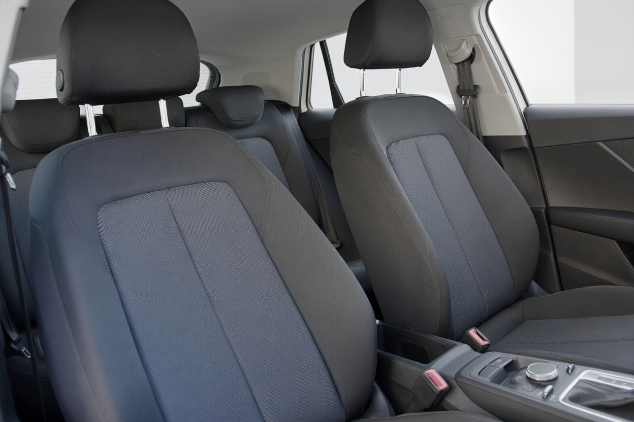 AUDI Q2 35 TDI quattro S-tronic-image-13