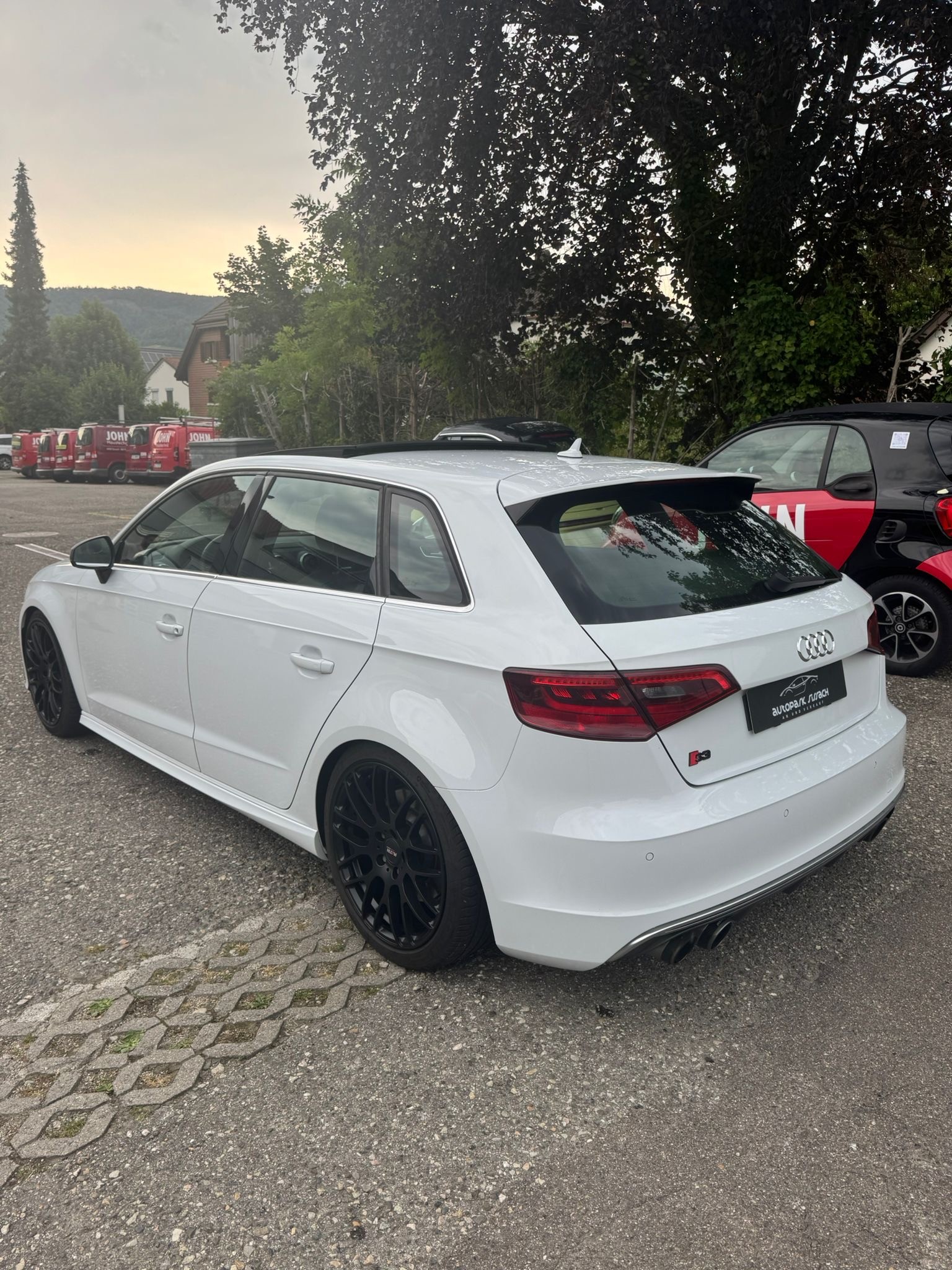 AUDI S3 Sportback 2.0 TFSI quattro S-tronic-image-5