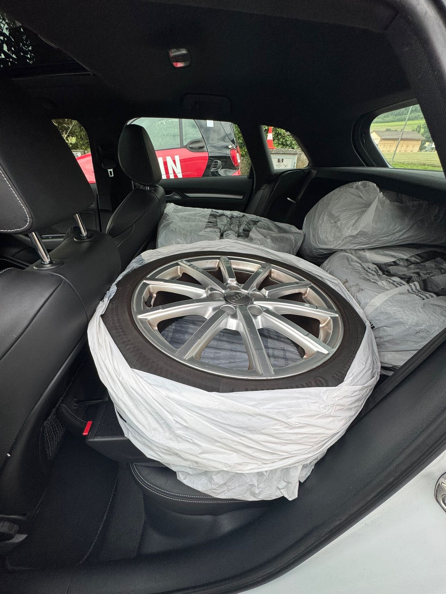 AUDI S3 Sportback 2.0 TFSI quattro S-tronic-image-8