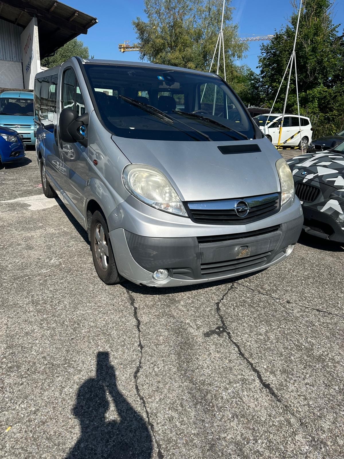 OPEL Vivaro Life 2.5CDTI 2.7t L1H1-image-0