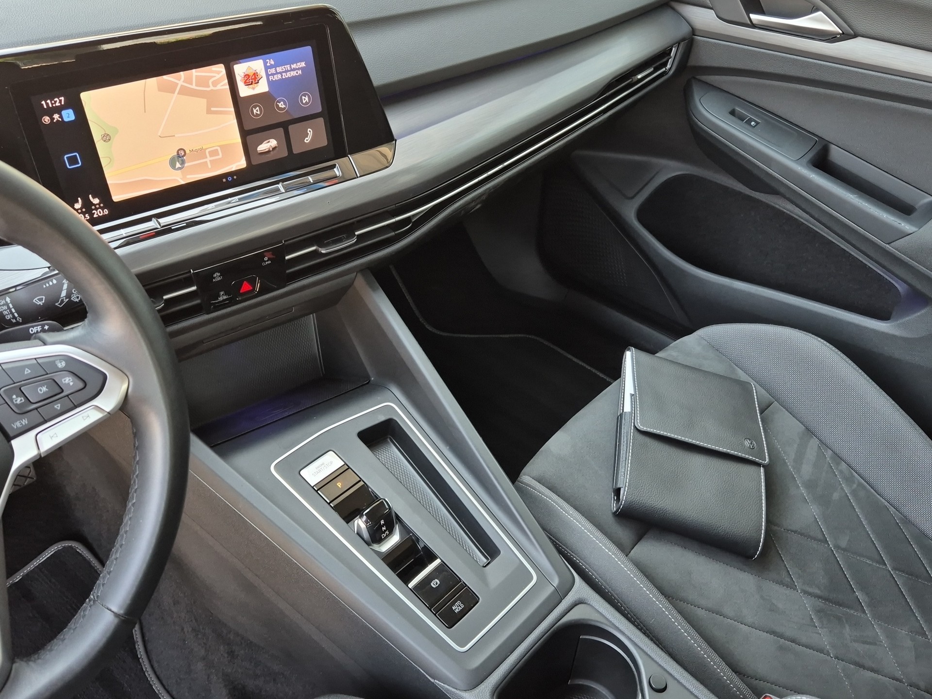 VW Golf 1.5 eTSI mHEV ACT First Edition DSG-image-13