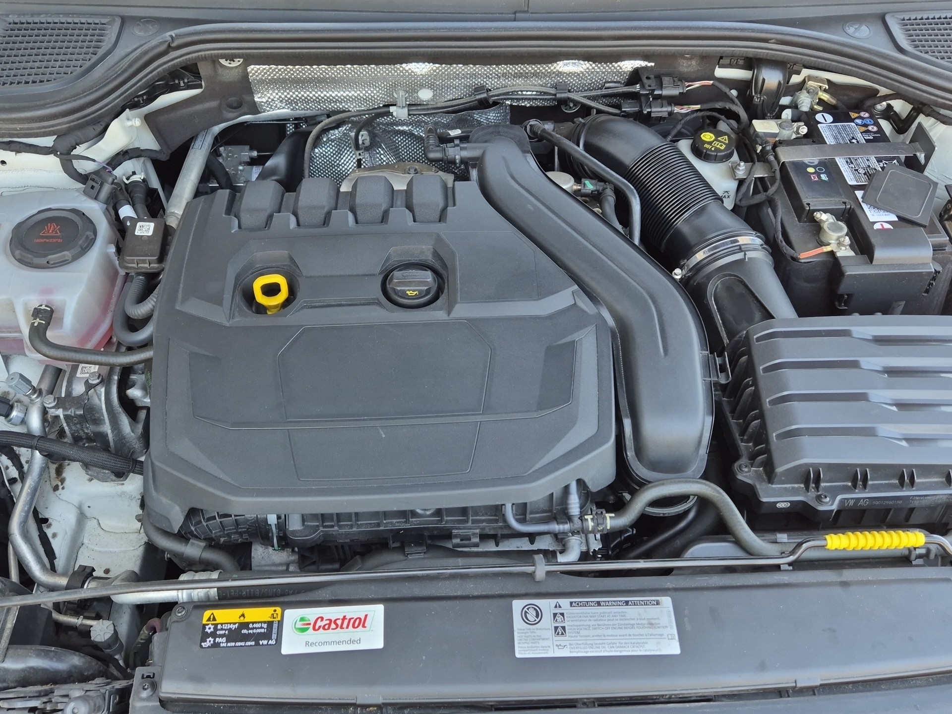 VW Golf 1.5 eTSI mHEV ACT First Edition DSG-image-24