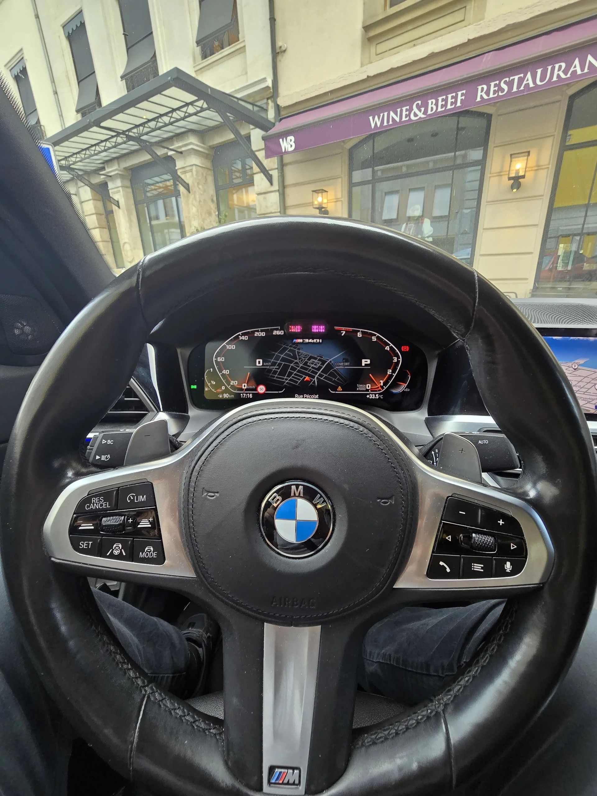 BMW M340i xDrive-image-5