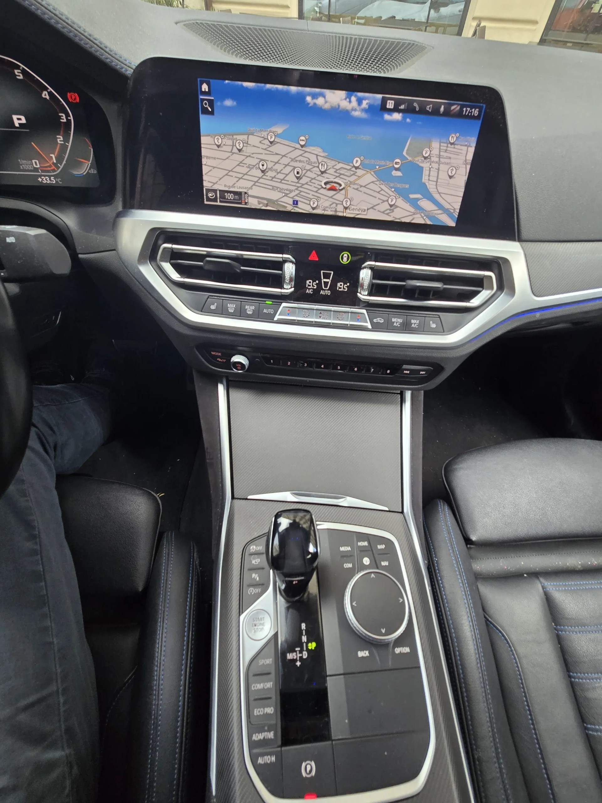 BMW M340i xDrive-image-4