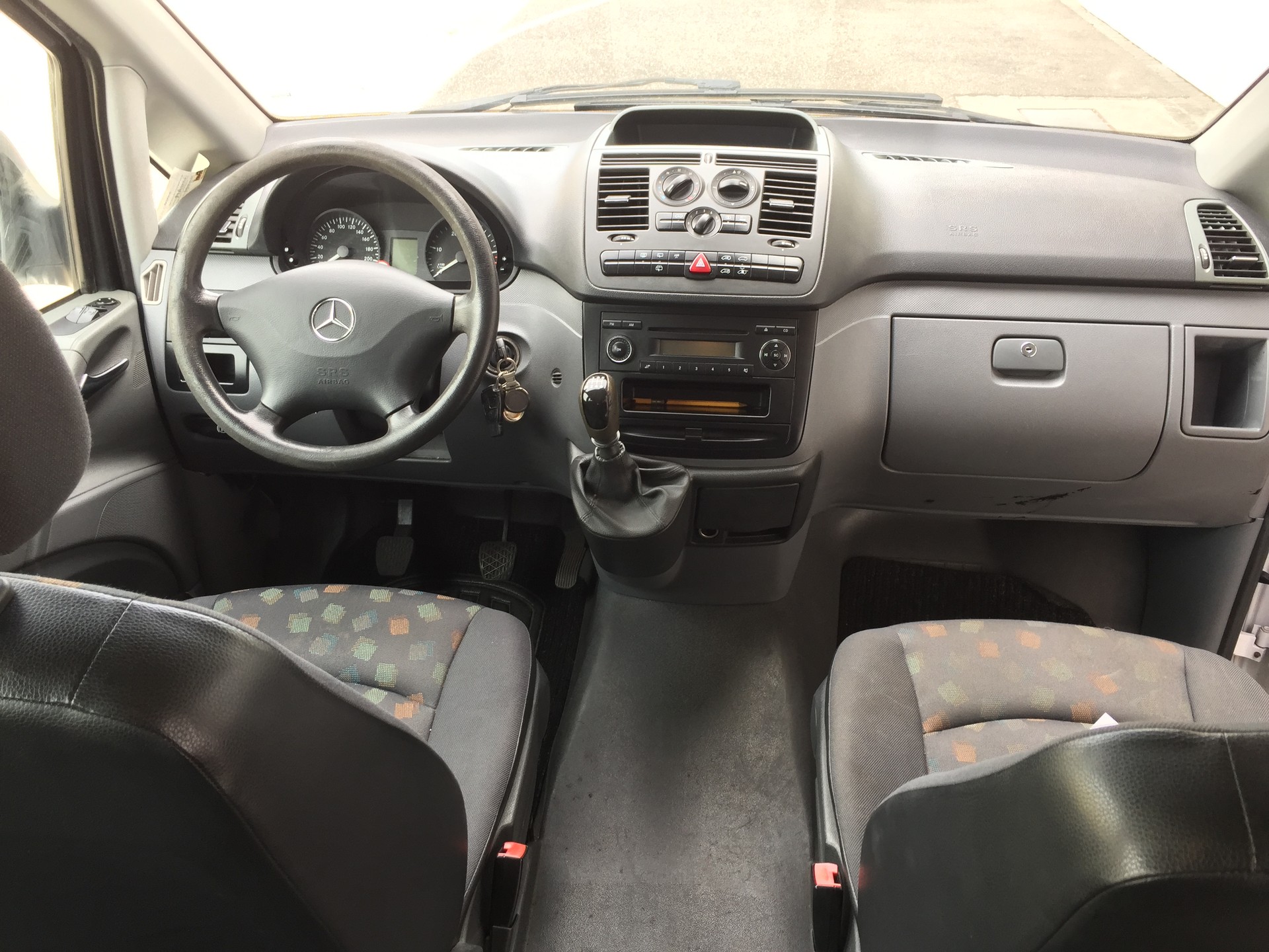 MERCEDES-BENZ Vito 109 CDI-image-9