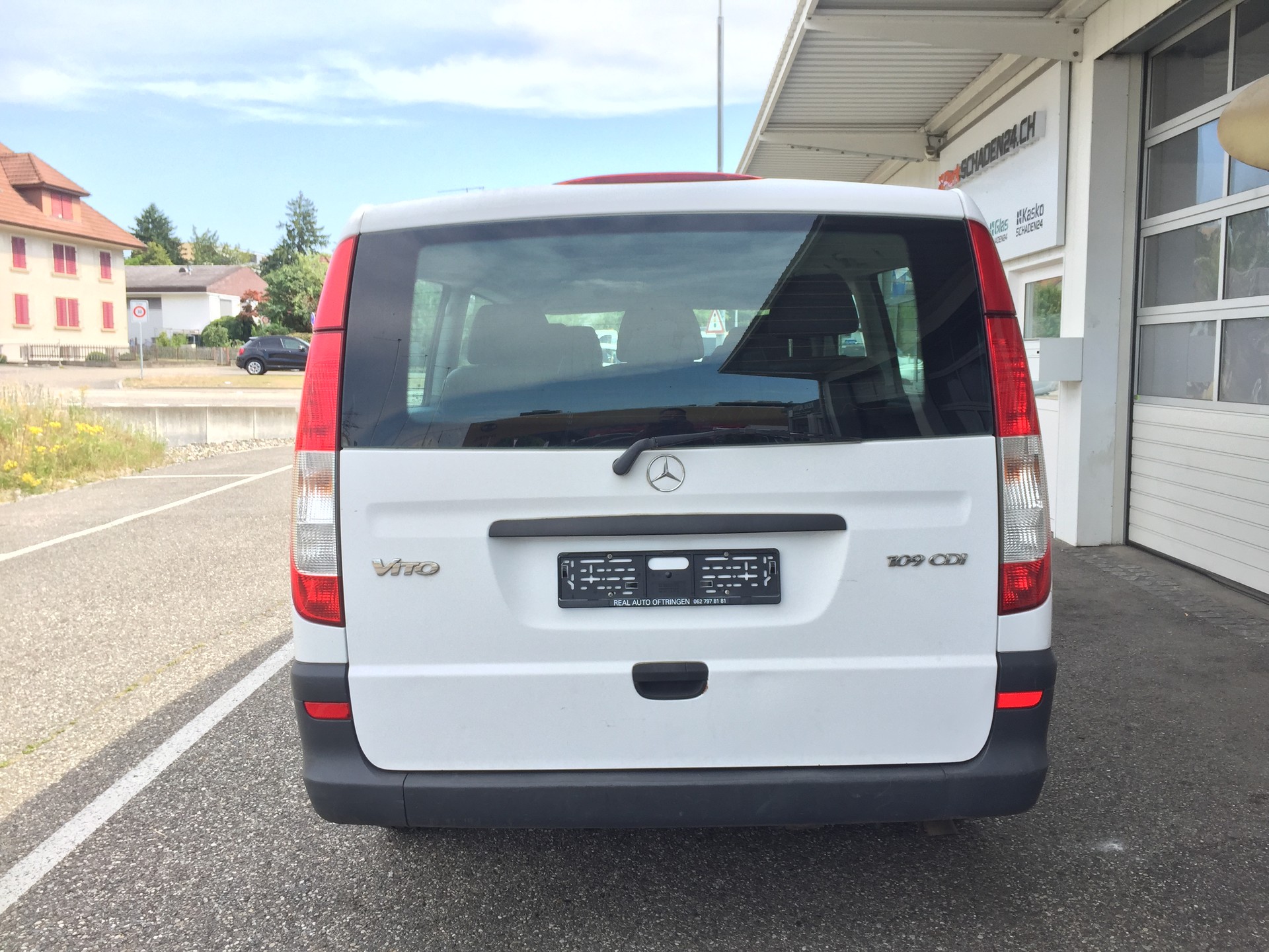 MERCEDES-BENZ Vito 109 CDI-image-3