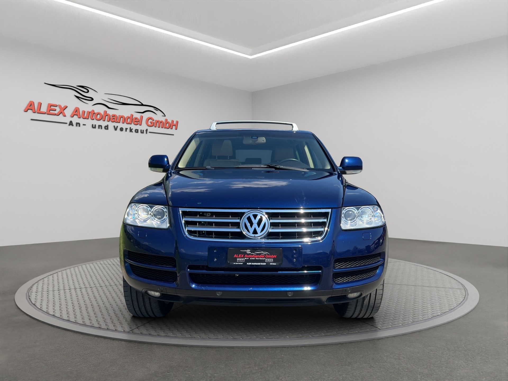 VW Touareg 4.2 V8 Automatic-image-1