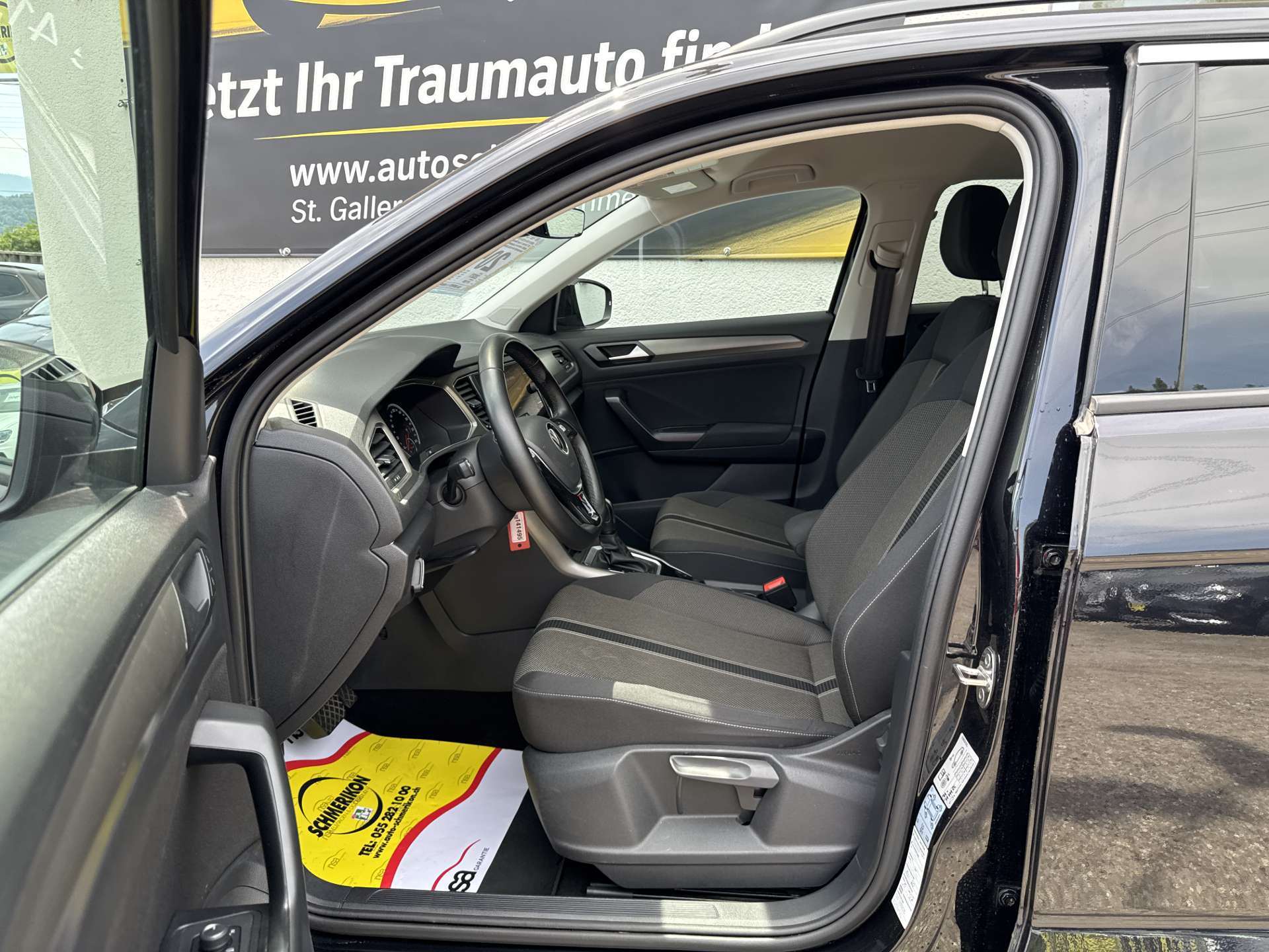VW T-Roc 1.5 TSi EVO Advance DSG-Automat-image-6