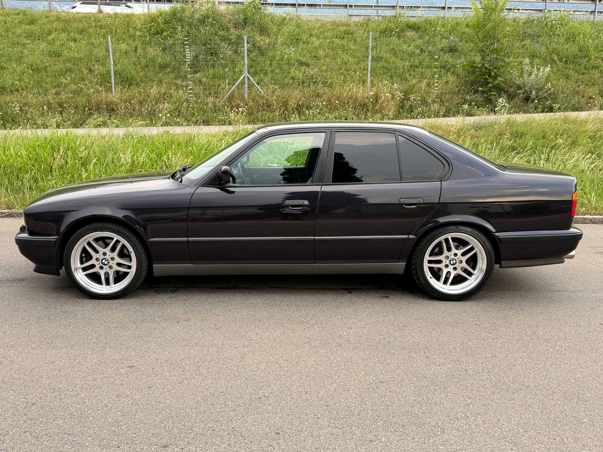 BMW M5 E34-image-1