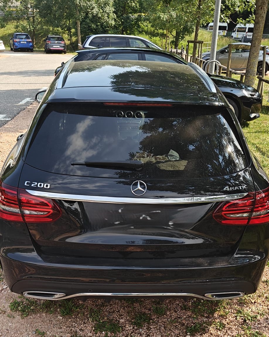 MERCEDES-BENZ C 200-image-2