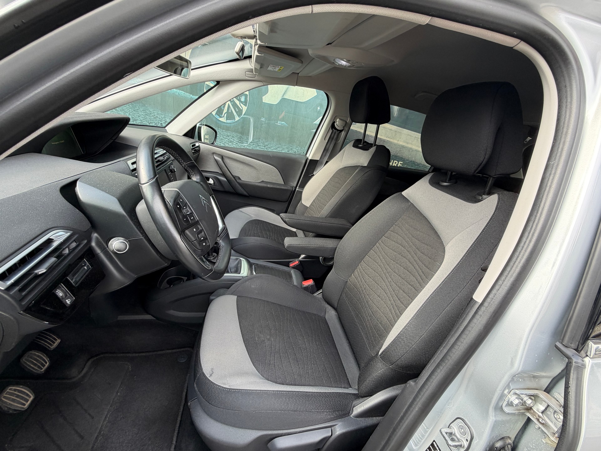 CITROEN C4 Picasso 1.2 Pure Tech Intensive-image-9