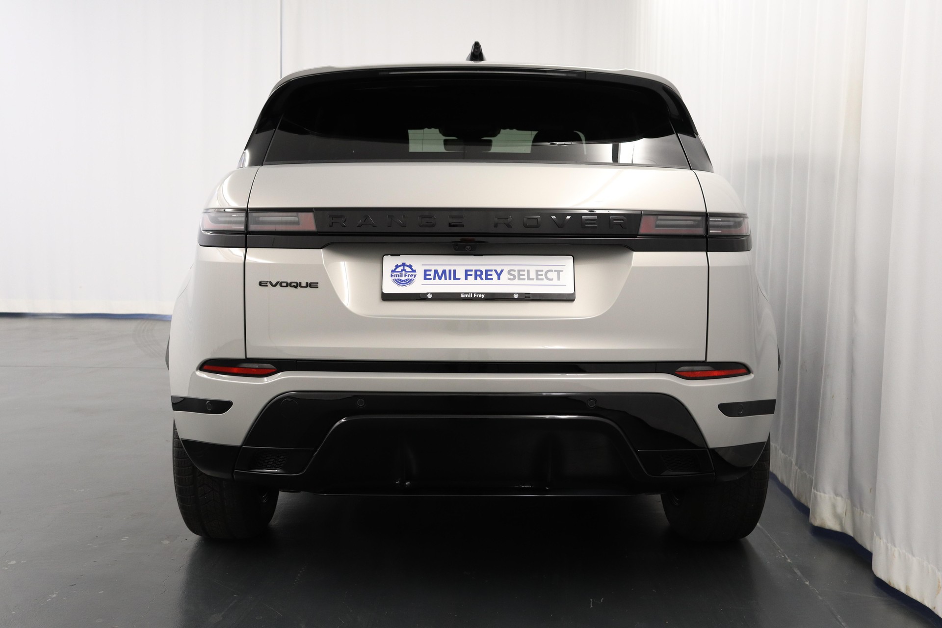 LAND ROVER Range Rover Evoque 1.5 T 270e Dynamic SE-image-11