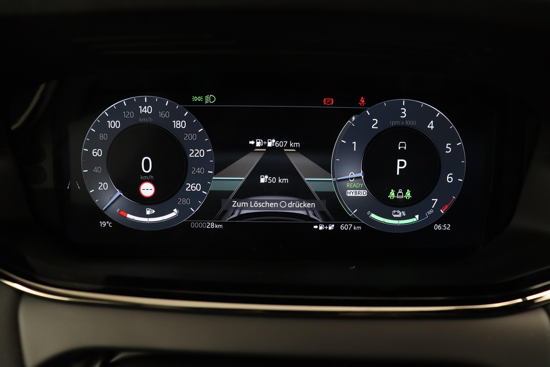 LAND ROVER Range Rover Evoque 1.5 T 270e Dynamic SE-image-13