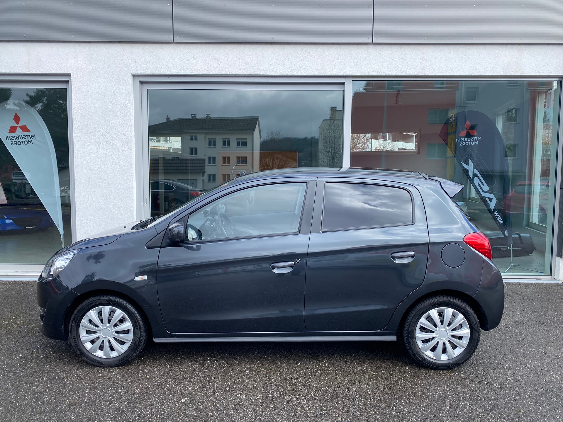 MITSUBISHI Space Star 1.2 Intense CVT-image-2