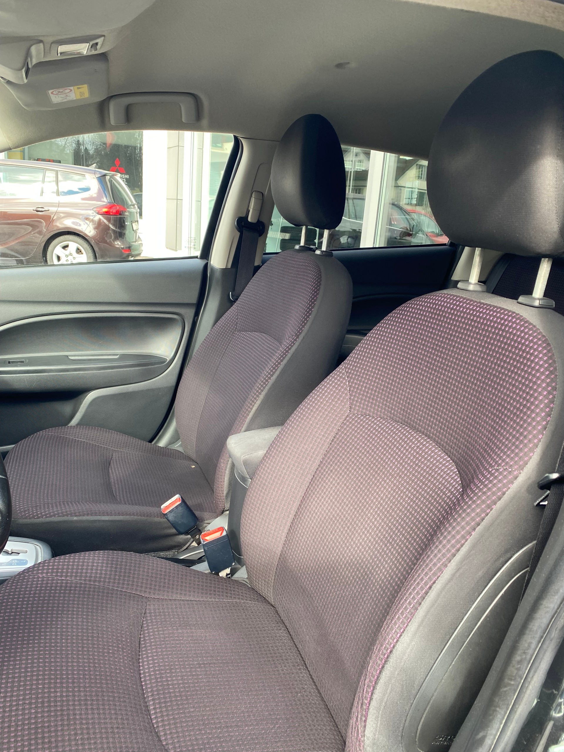MITSUBISHI Space Star 1.2 Intense CVT-image-10