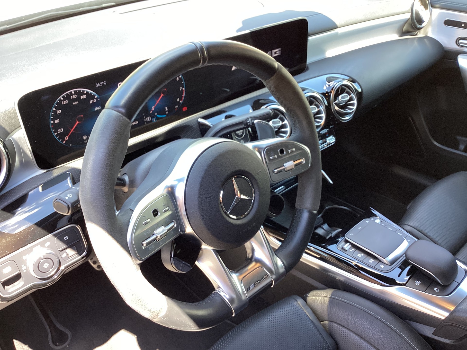 MERCEDES-BENZ A 45 S AMG 4matic+-image-1