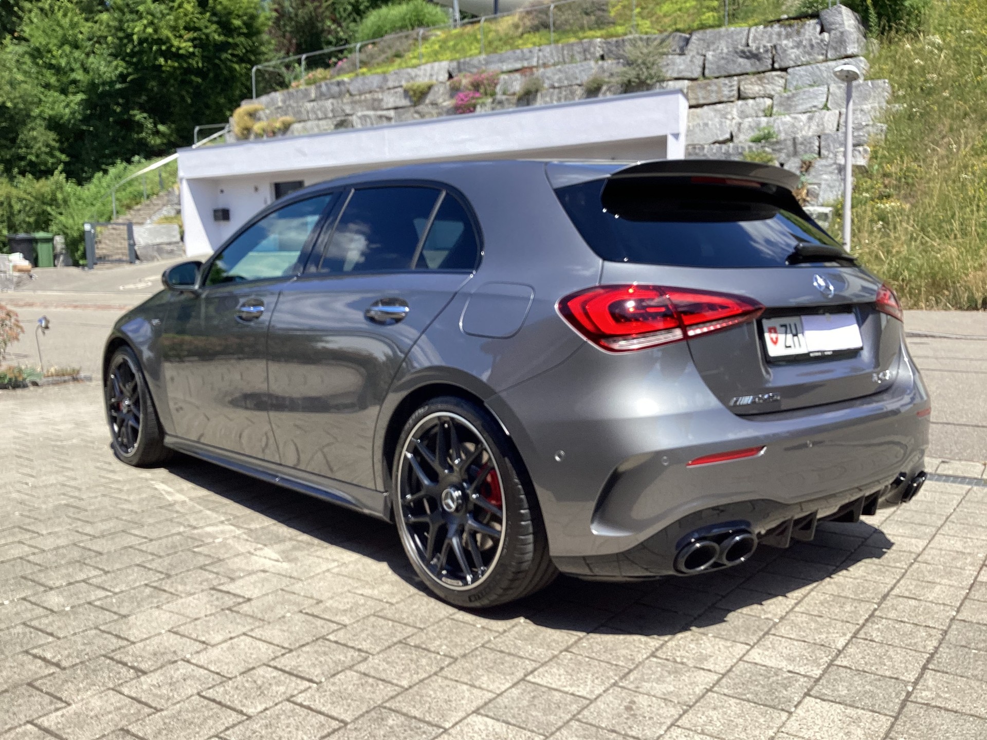 MERCEDES-BENZ A 45 S AMG 4matic+-image-3