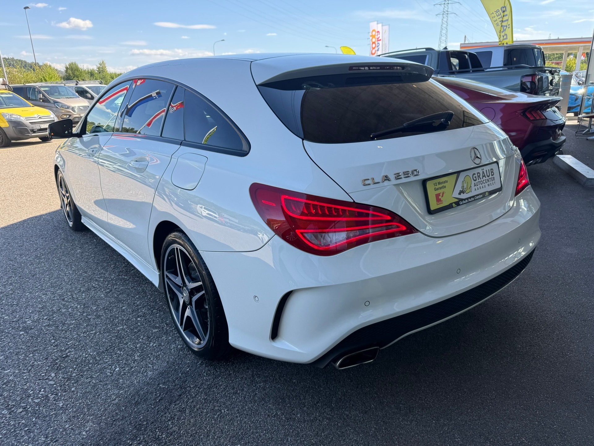 MERCEDES-BENZ CLA Shooting Brake 250 AMG Line 7G-DCT 4Matic-image-4