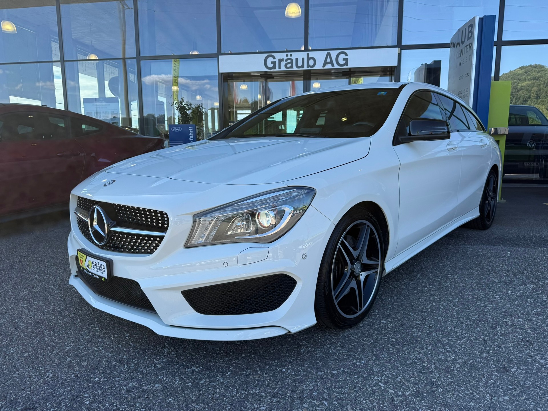 MERCEDES-BENZ CLA Shooting Brake 250 AMG Line 7G-DCT 4Matic-image-0