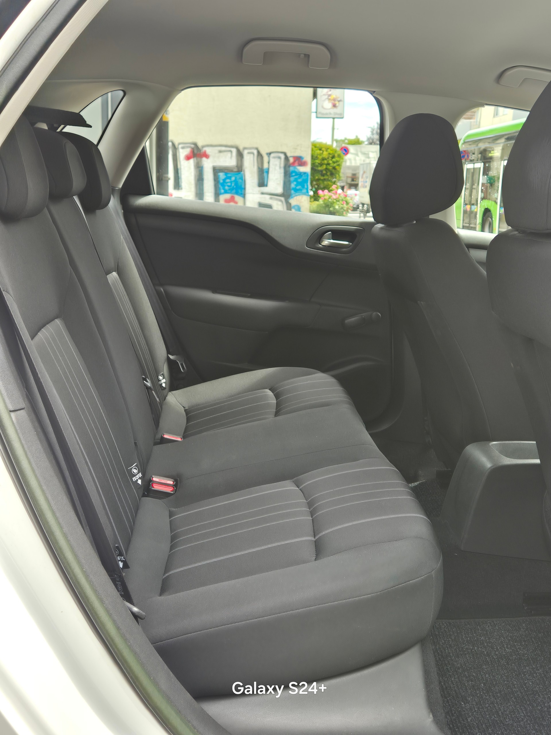 CITROEN C4 Berline 1.4 VTi Attraction-image-7