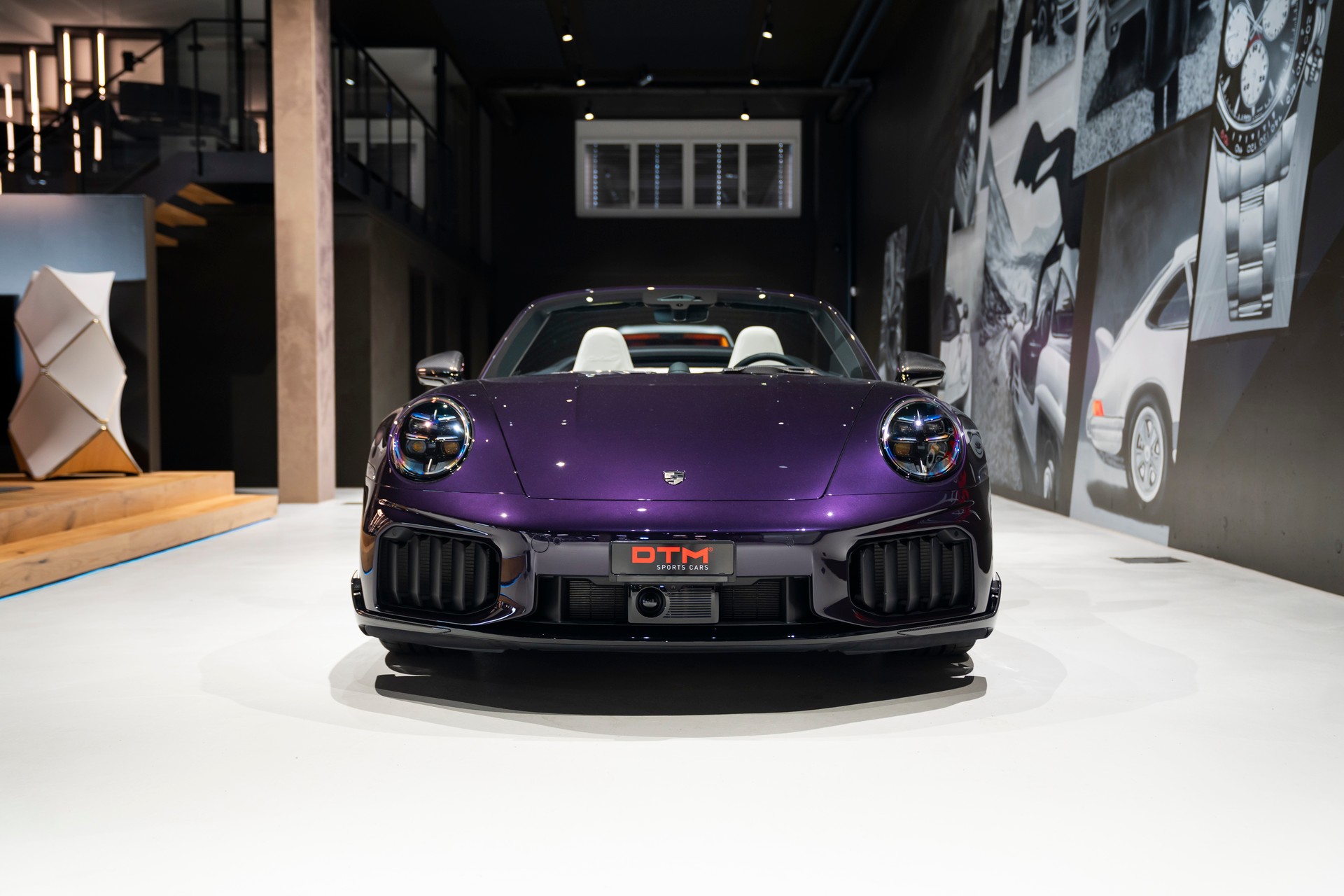 PORSCHE 911 Turbo S Cabriolet PDK-image-1