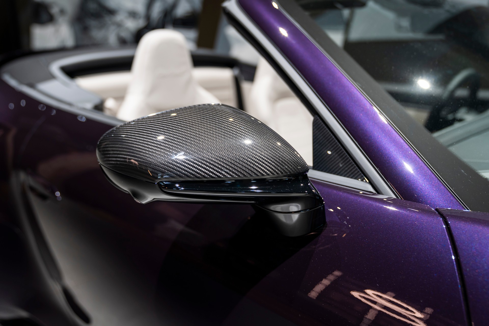 PORSCHE 911 Turbo S Cabriolet PDK-image-9