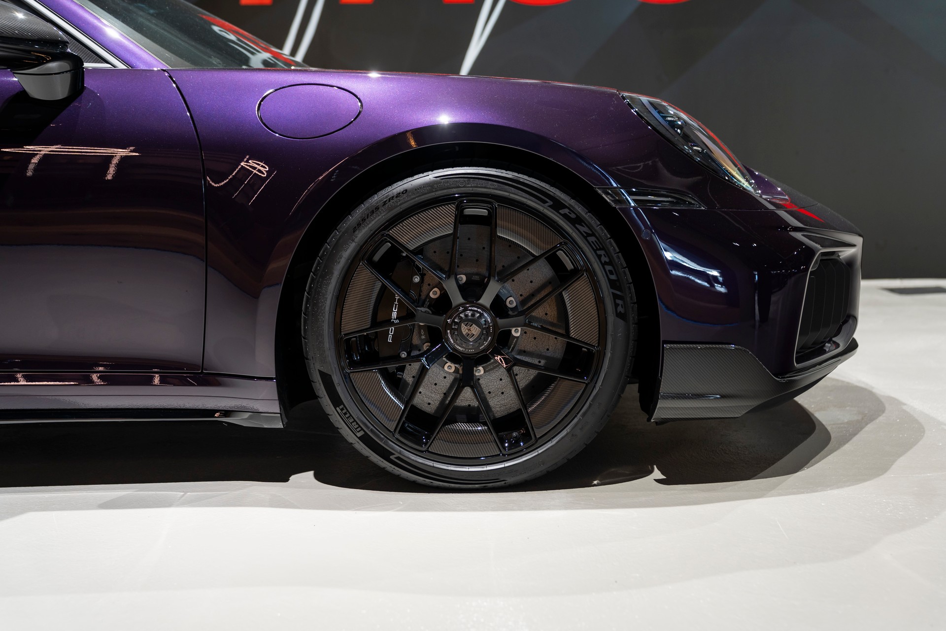 PORSCHE 911 Turbo S Cabriolet PDK-image-5