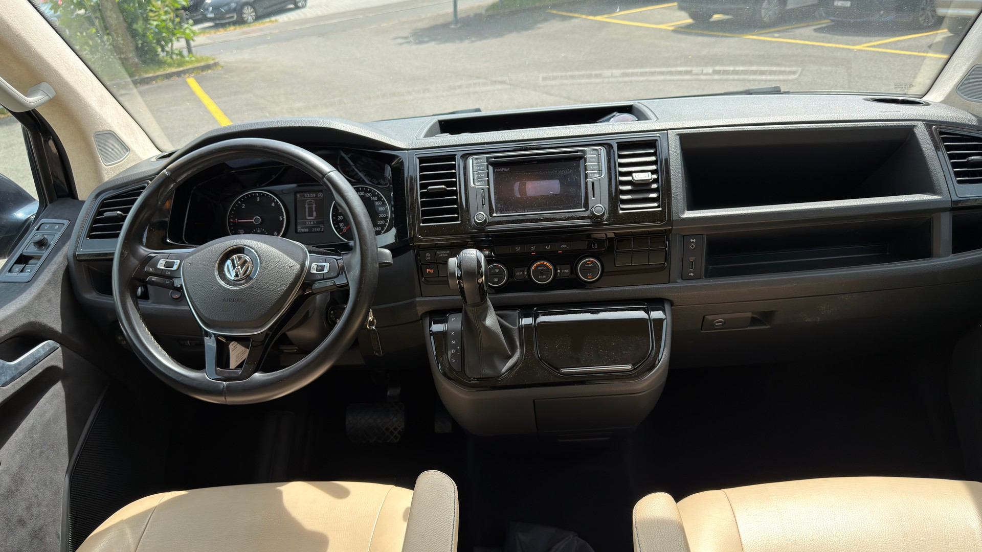 VW T6 Multivan 2.0 TDI Liberty DSG VIP-image-9