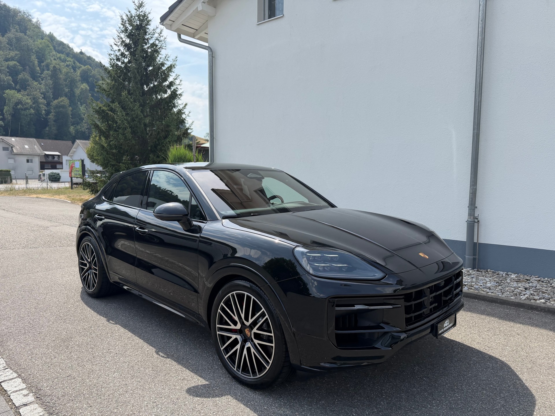 PORSCHE Cayenne Coupé GTS Tiptronic-image-2
