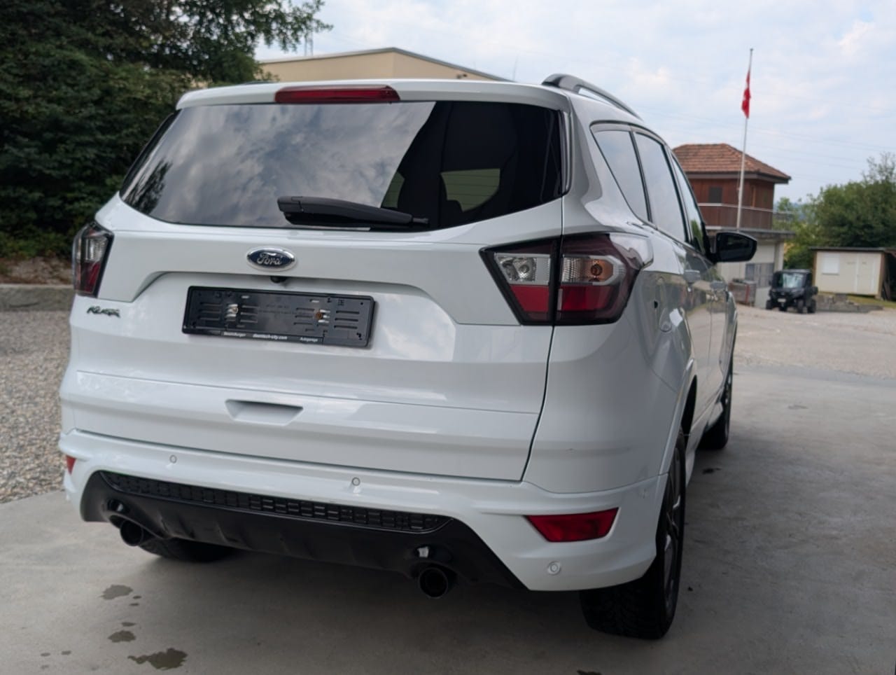FORD Kuga 2.0 TDCi ST Line 4WD PowerShift-image-4