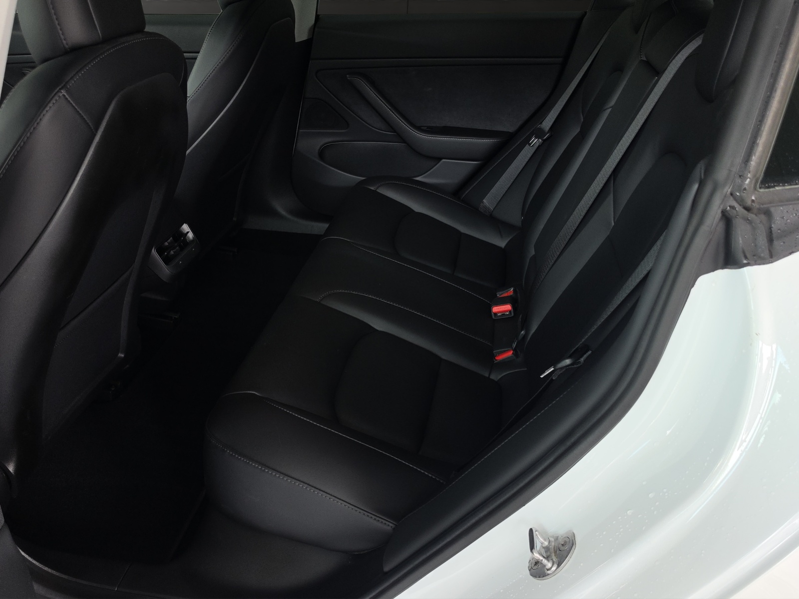 TESLA Model 3 Performance Dual Motor AWD-image-10
