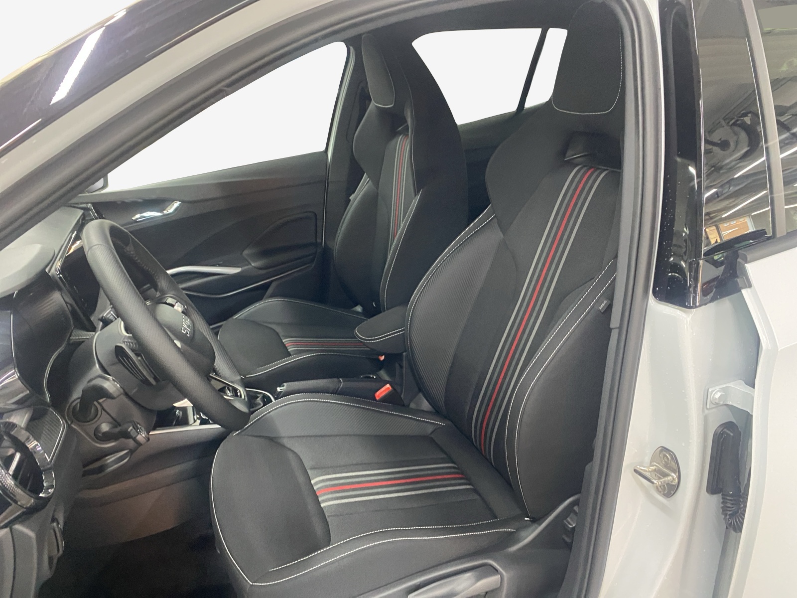 SKODA Fabia 1.5 TSI Motorsport DSG-image-7
