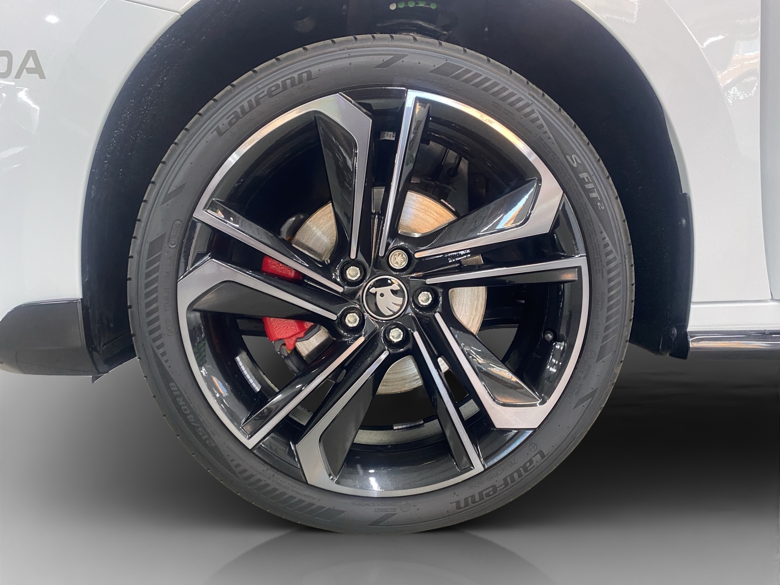 SKODA Fabia 1.5 TSI Motorsport DSG-image-15
