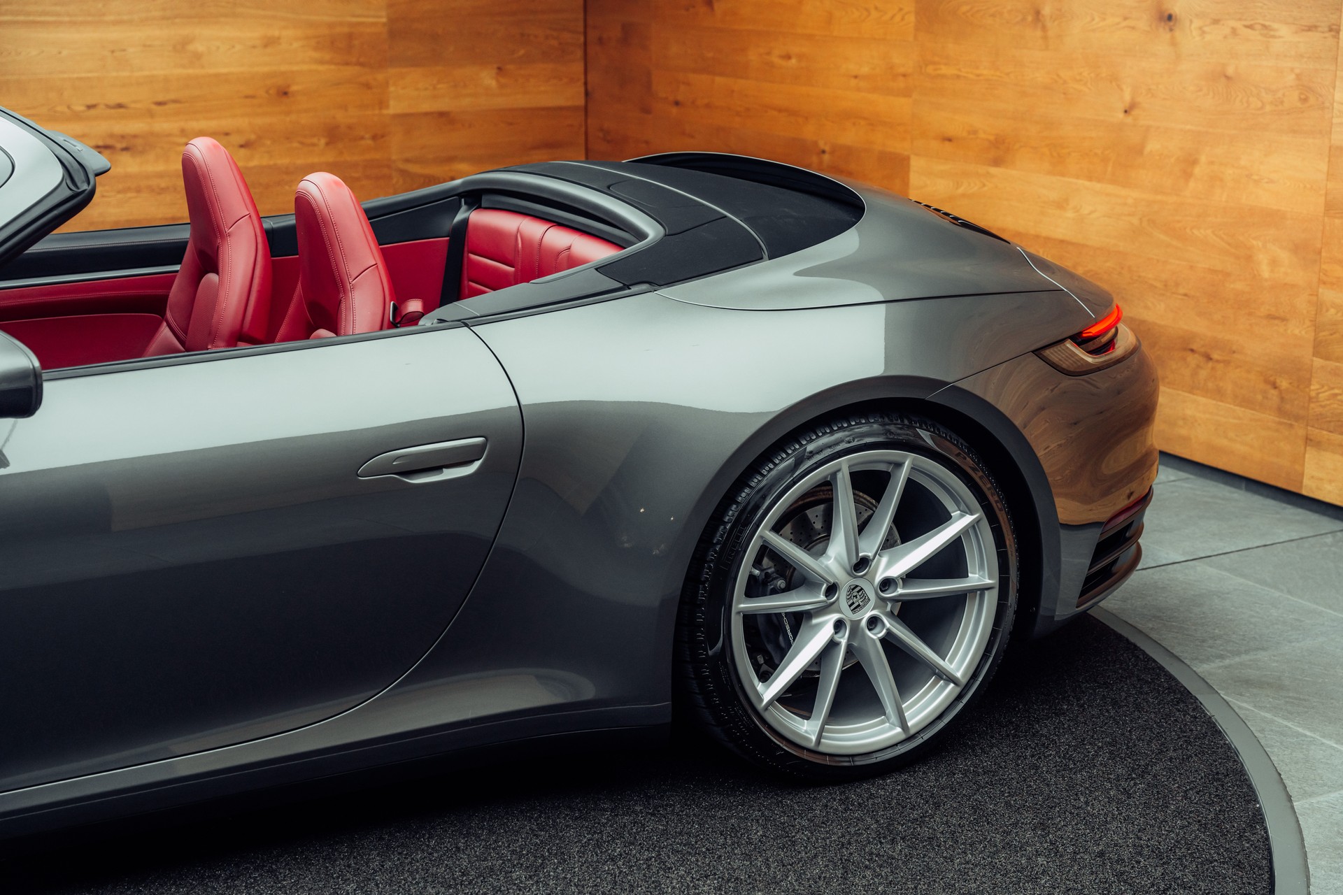 PORSCHE 911 Carrera 4 Cabriolet PDK-image-7
