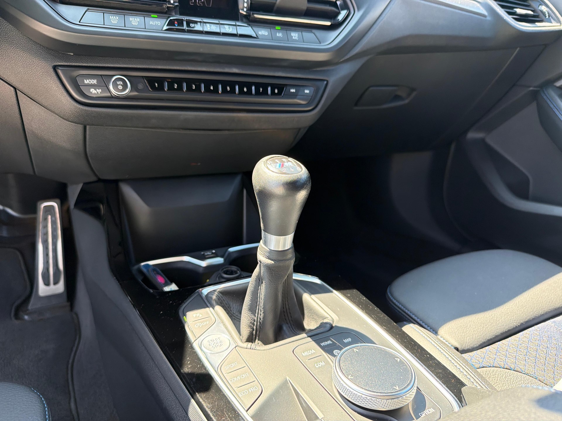 BMW 118d-image-16