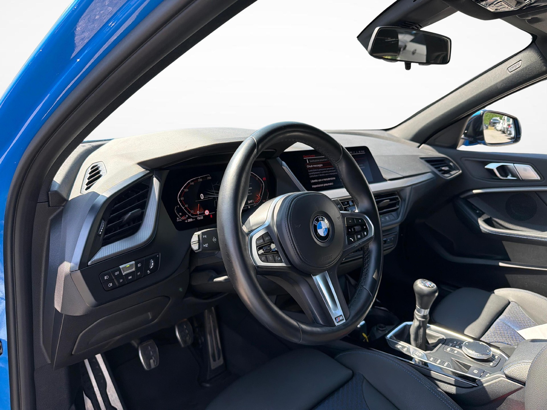 BMW 118d-image-11