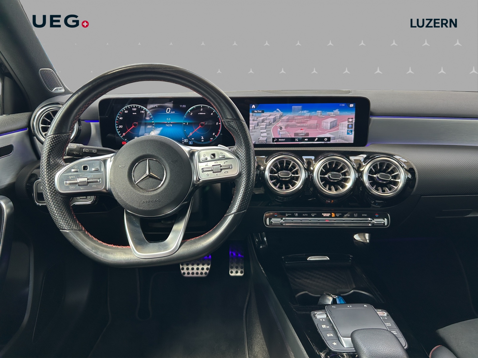 MERCEDES-BENZ A 220 d 4Matic AMG Line-image-10