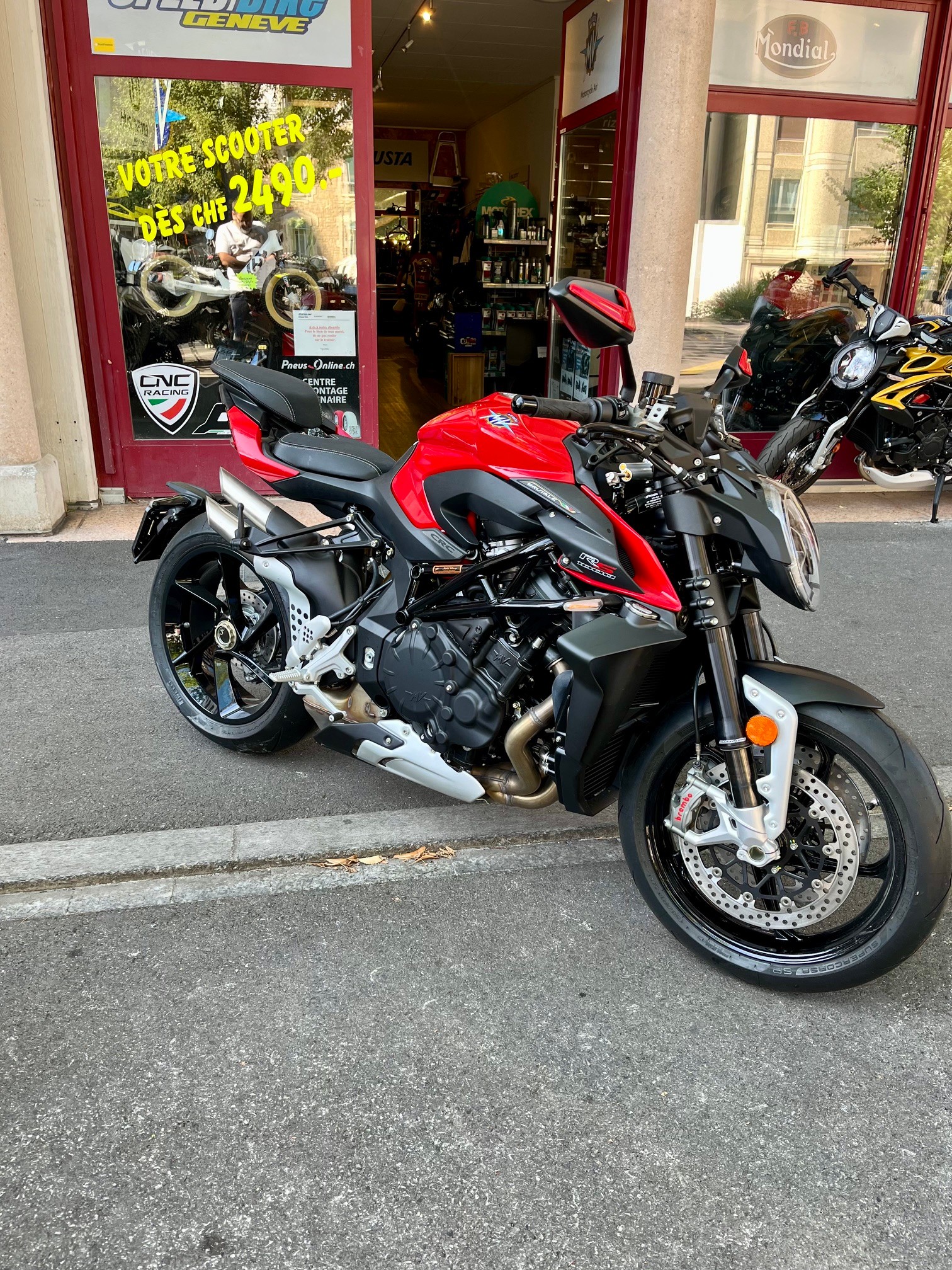 MV AGUSTA B4 Brutale 1000 RS