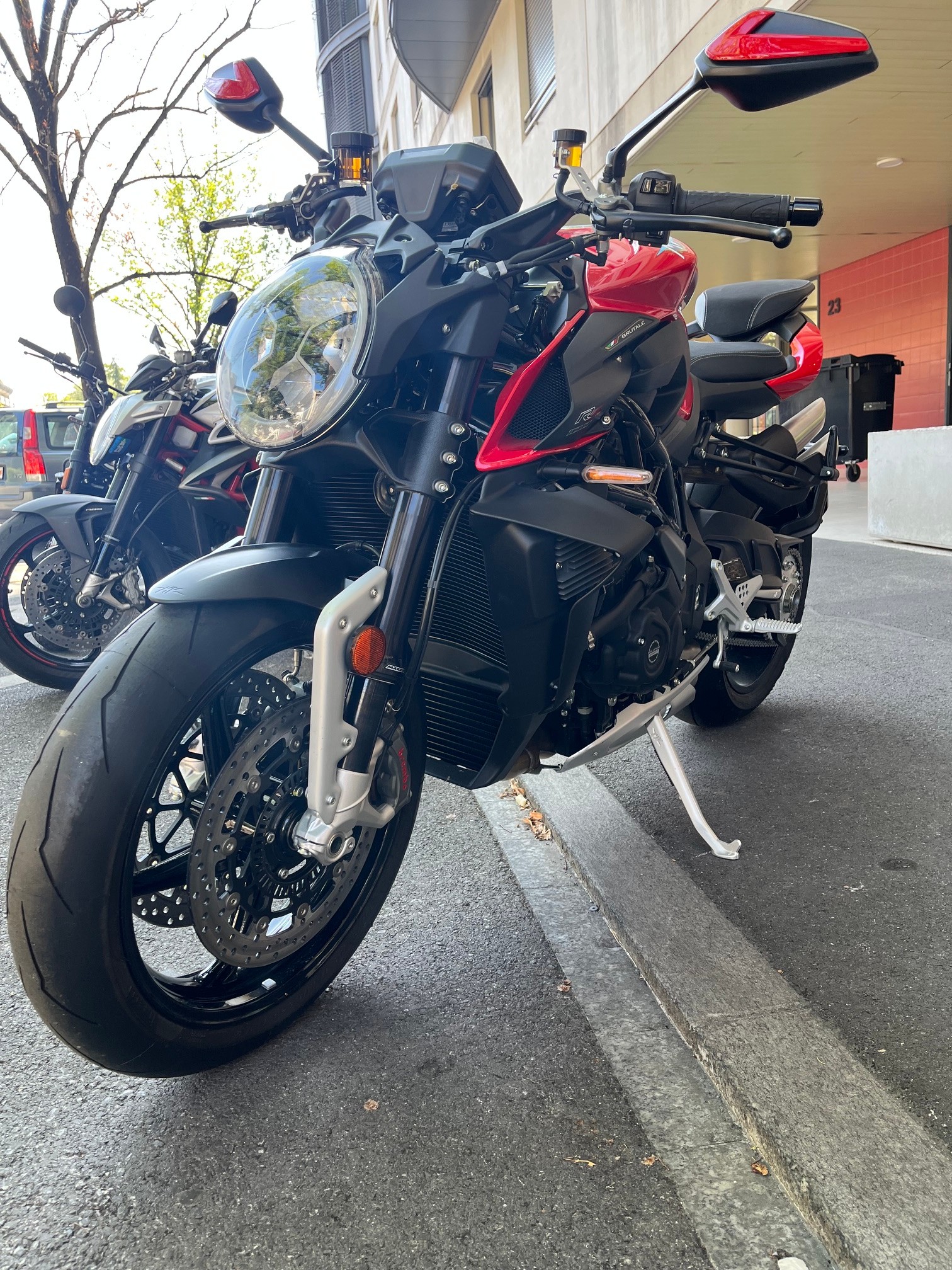MV AGUSTA B4 Brutale 1000 RS-image-6