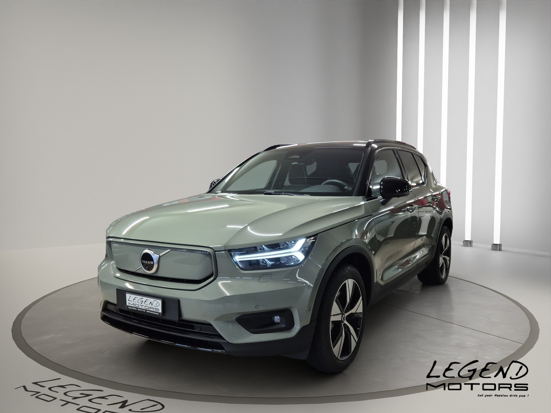 VOLVO XC40 Recharge P6 Ultimate FWD-showroom-element-2