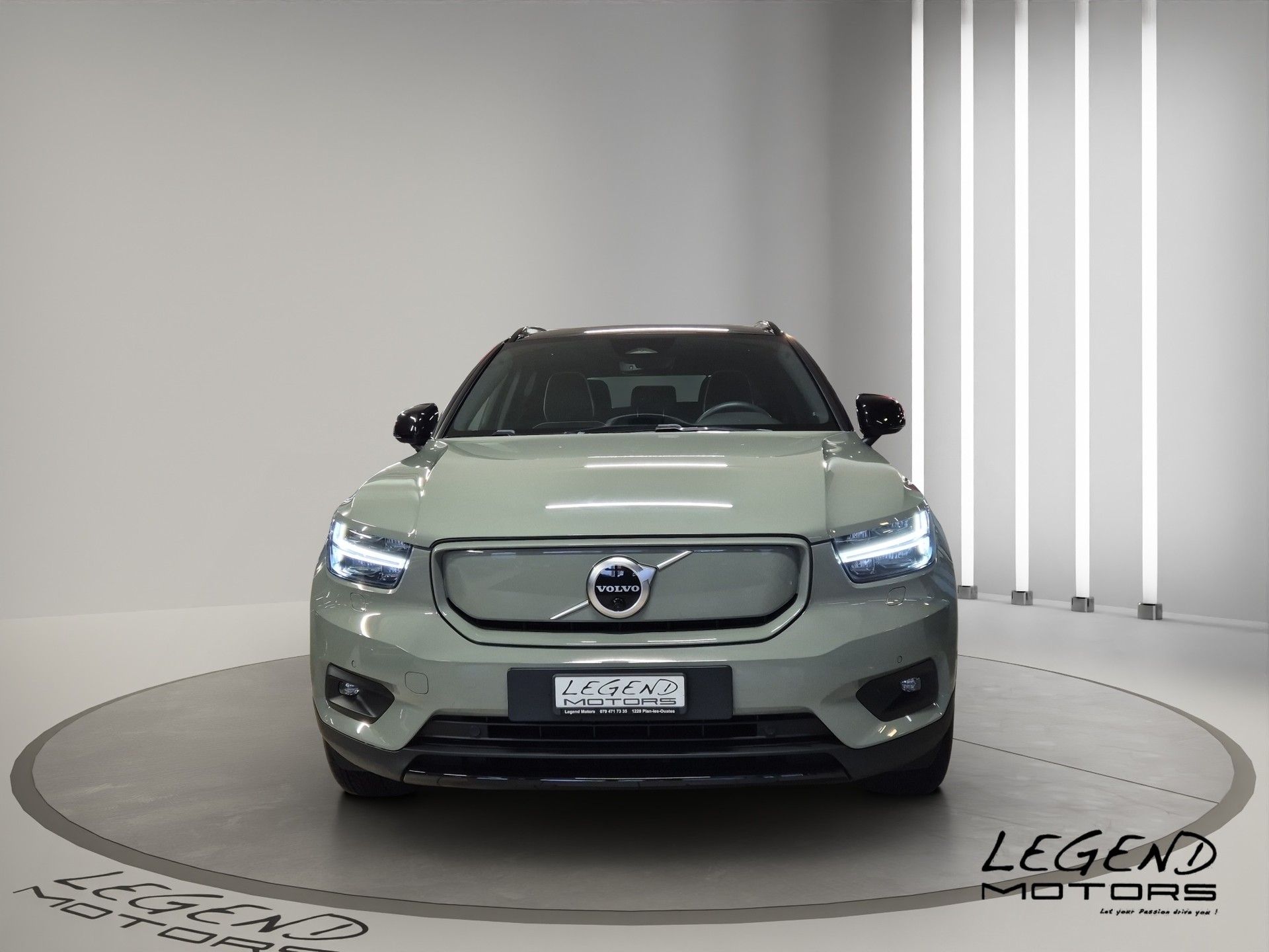 VOLVO XC40 Recharge P6 Ultimate FWD-showroom-element-1