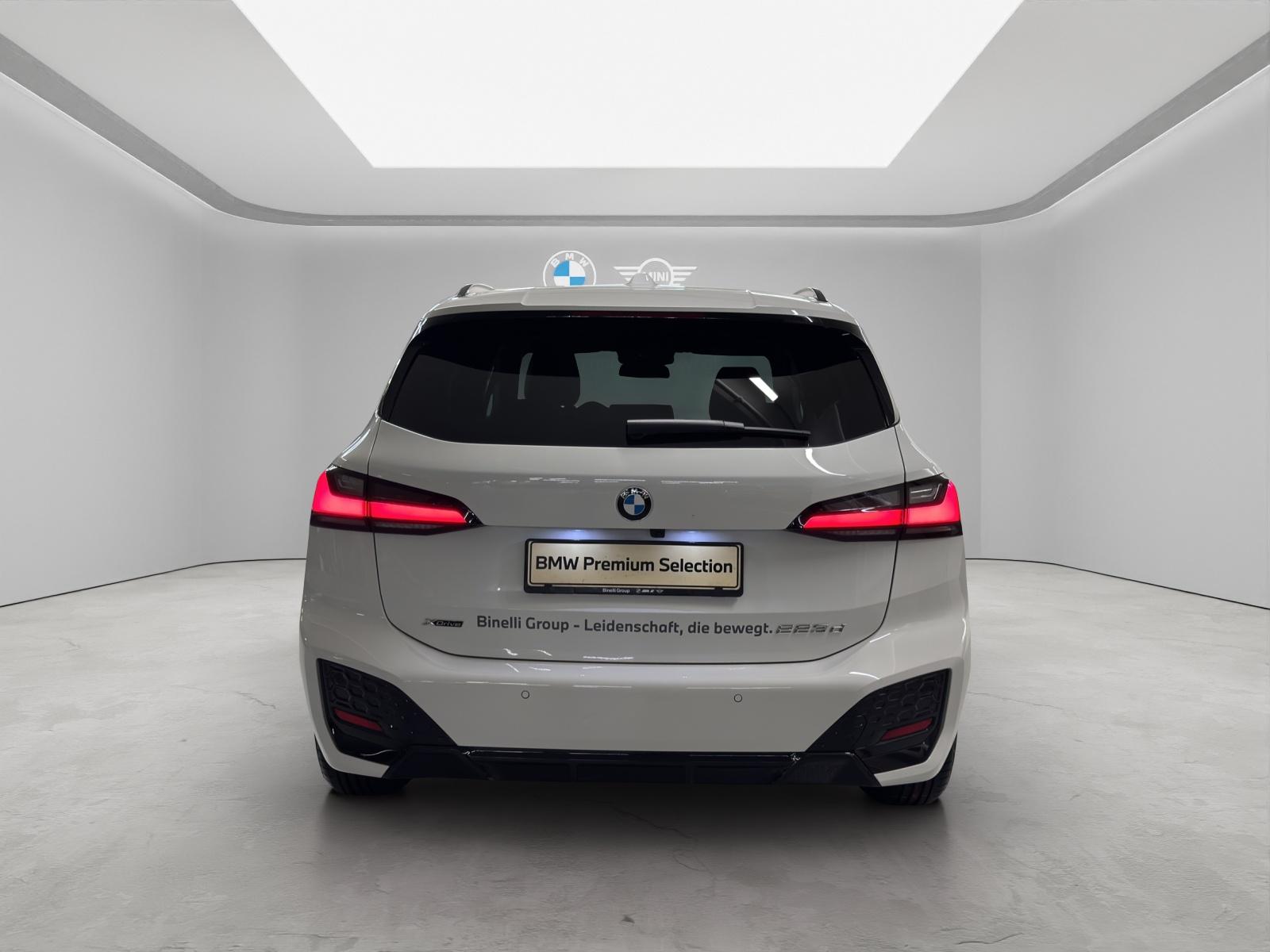 BMW 223d xDrive AT-image-3
