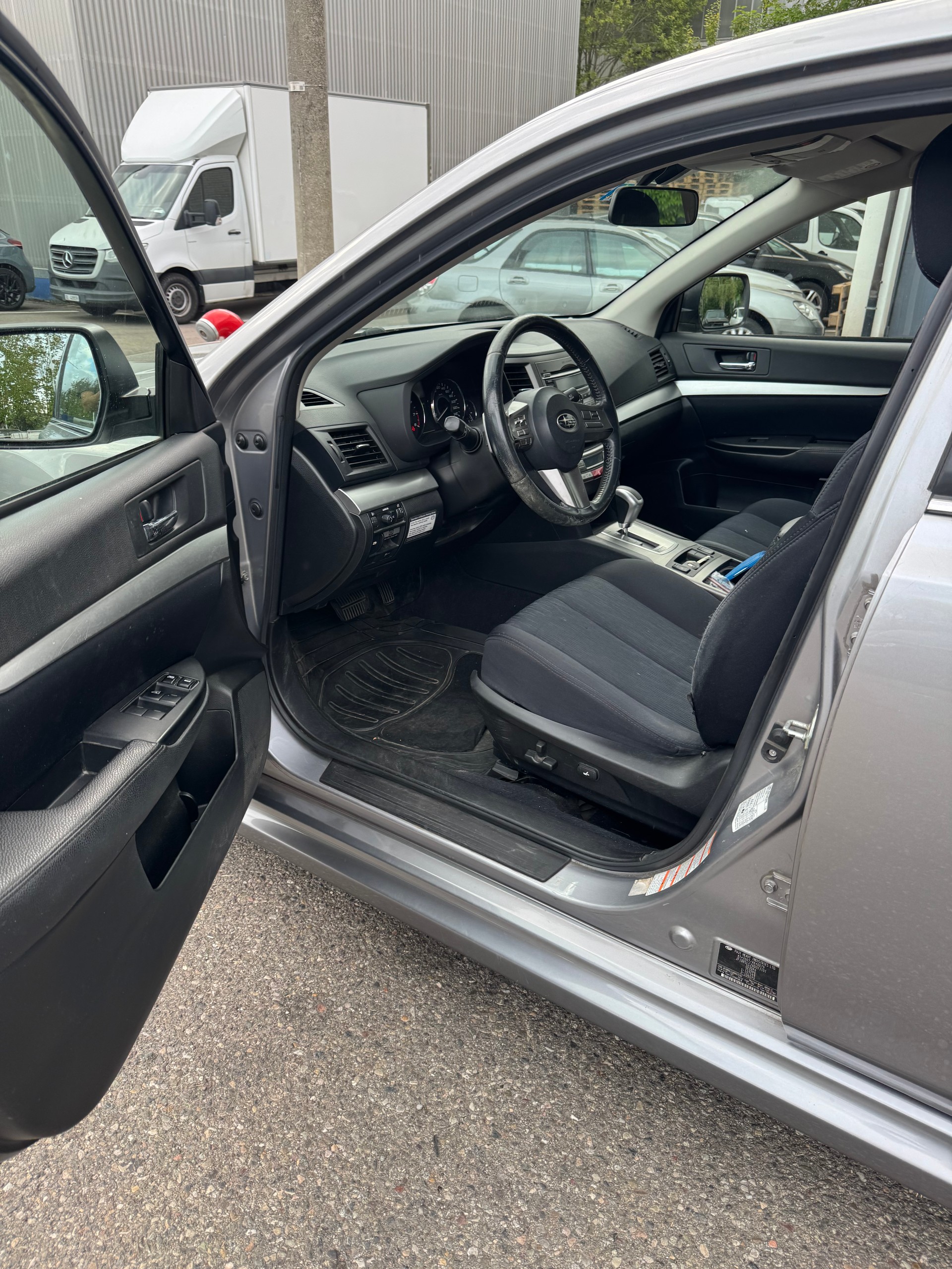 SUBARU Legacy 2.0i Swiss AWD Lineartronic-image-5