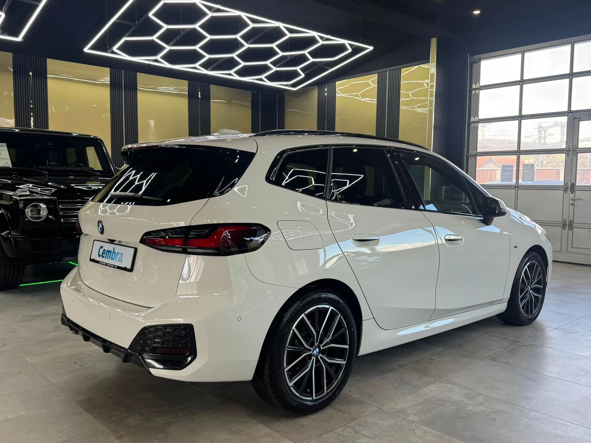 BMW 218d Active Tourer M Sport DKG-image-4