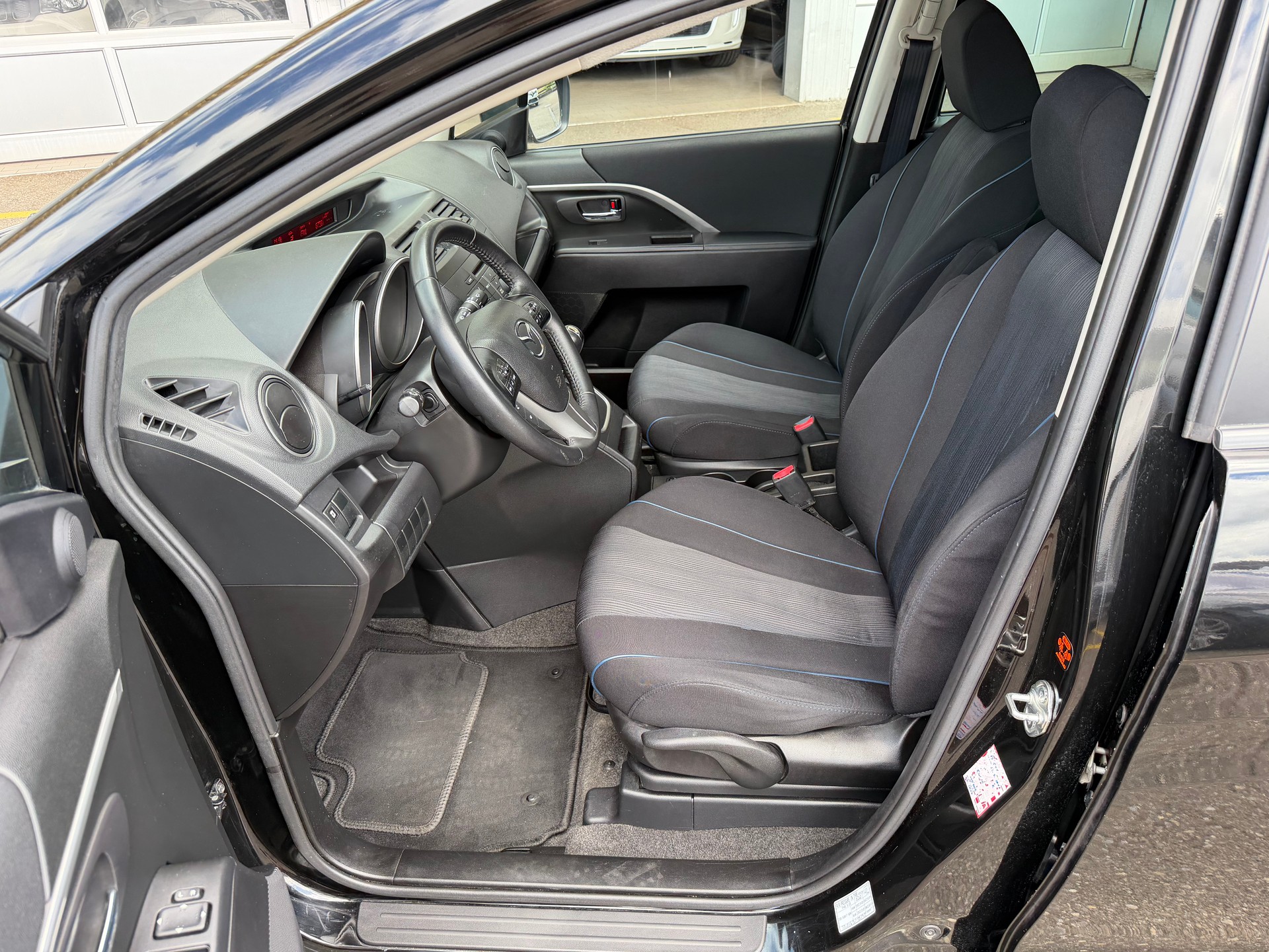 MAZDA 5 2.0 16V Exclusive Activematic-image-7