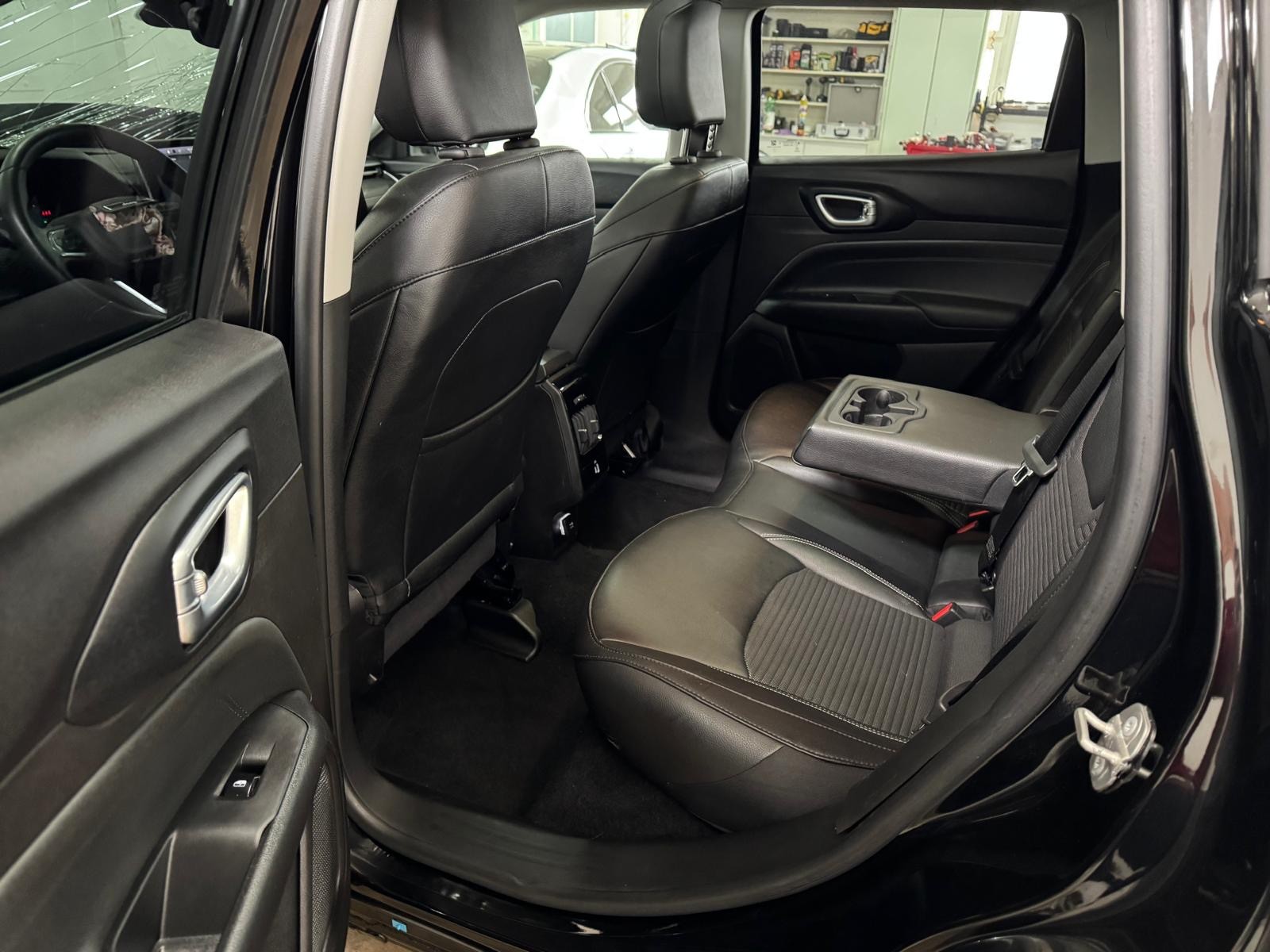 JEEP Compass 1.3 T PHEV Swiss Limited Plus AWD-image-10