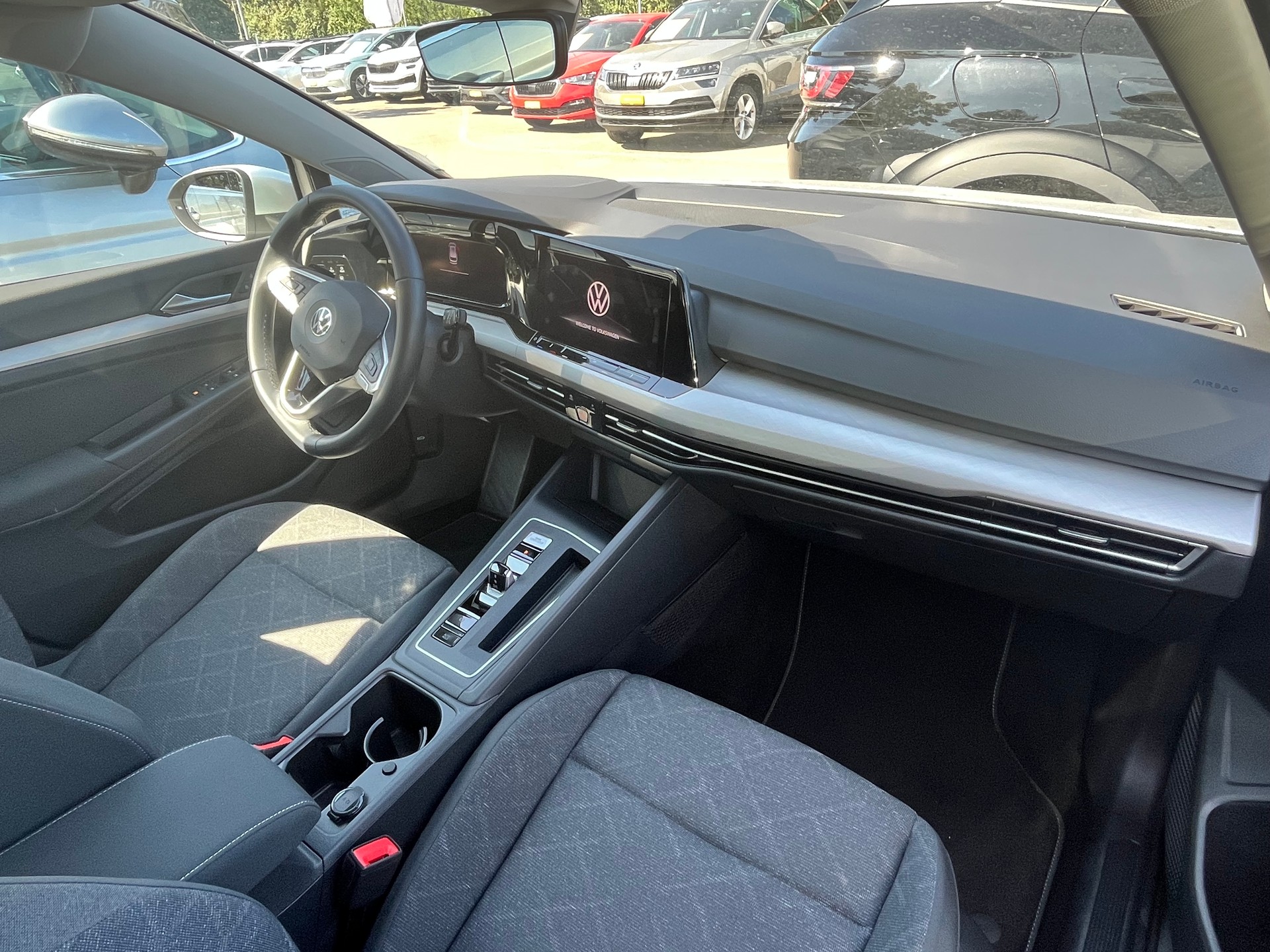 VW 1.0 eTSI Life DSG-image-2