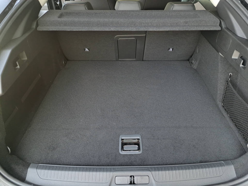 PEUGEOT 408 1.6 PHEV 240cv Allure-image-10