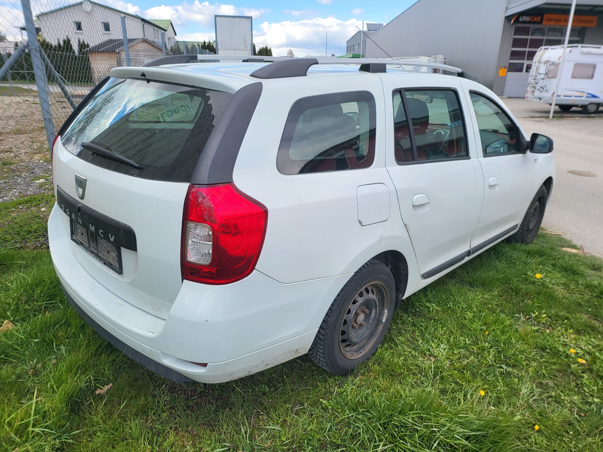 DACIA Logan MCV 0.9 Lauréate-image-3
